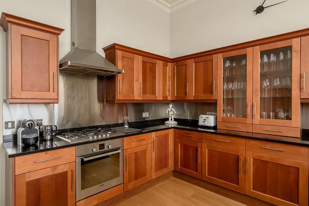Apartment Edinburgh Private Homes By Onefinestay United Kingdom
